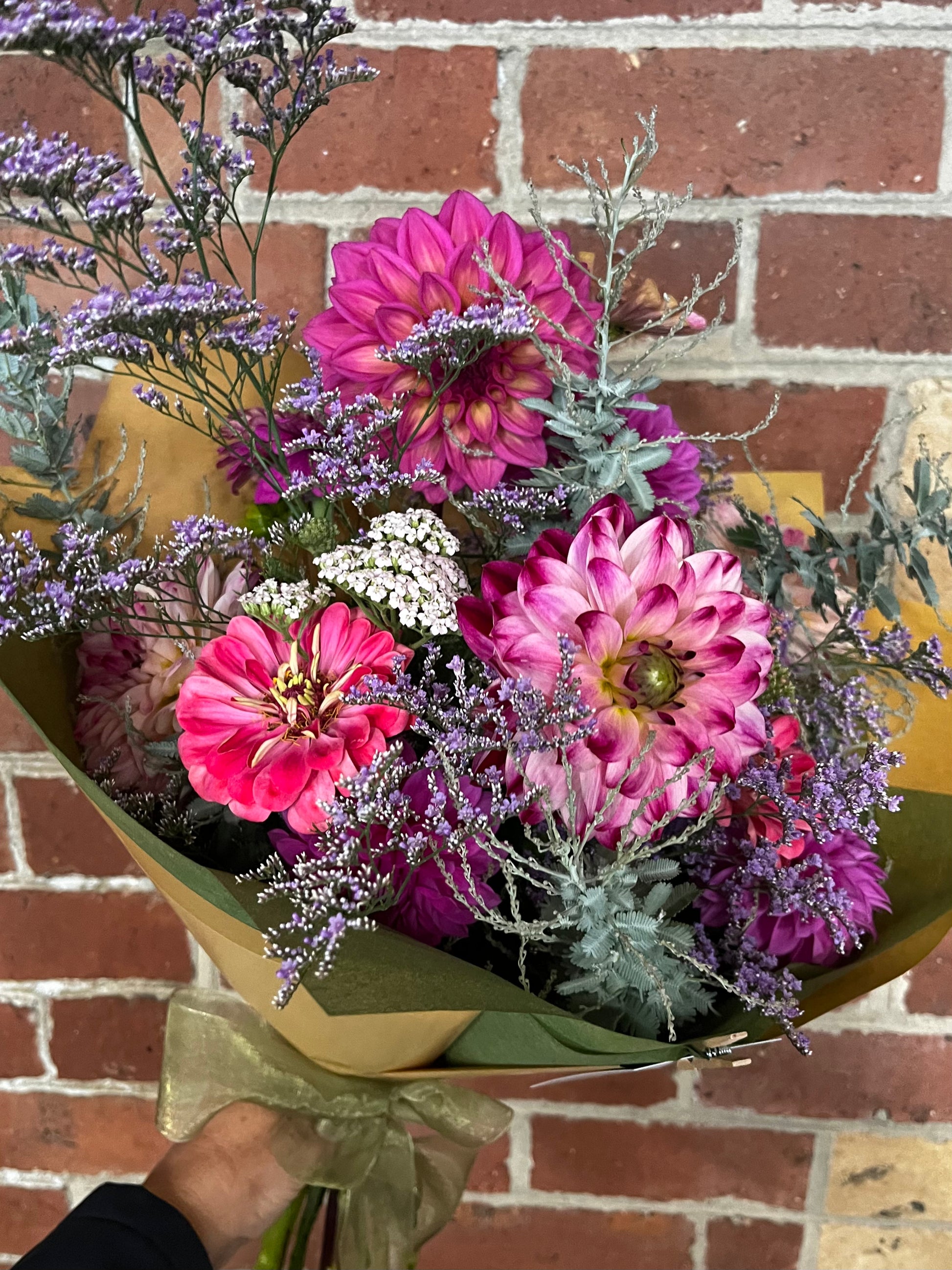 FARM FRESH FLOWER BUNCHES
